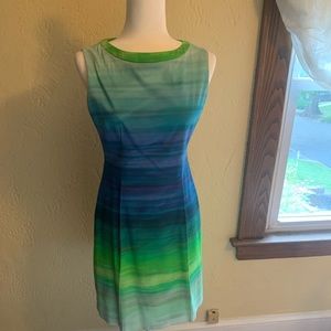 Stunning Elie Tahari dress. Size 4 Fun and Flirty Summer Wedding or Shower